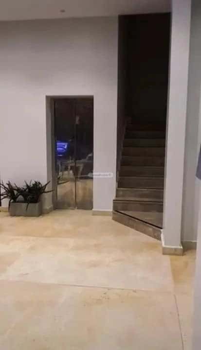 6 bedroom villa in Al Malqa 7