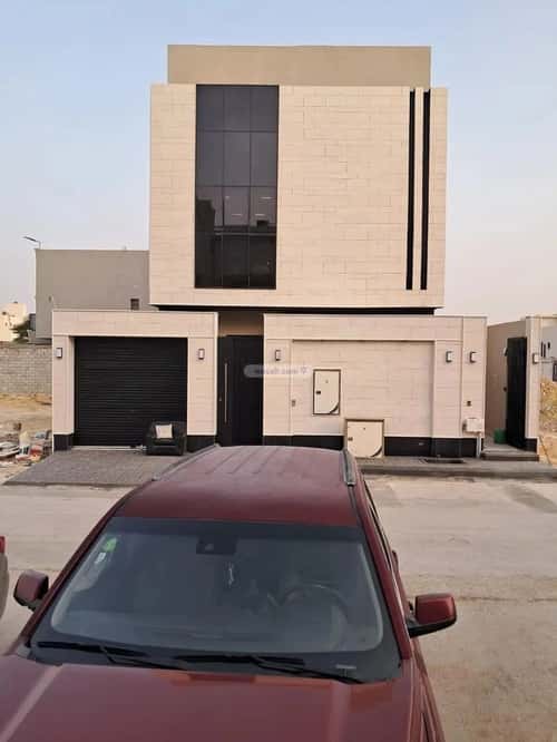 4 bedroom villa in Al Aridh 1