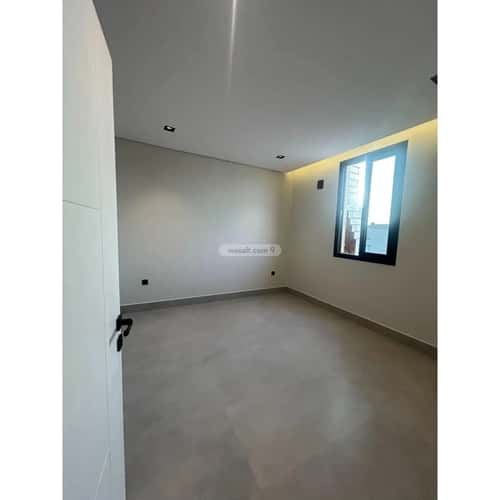 5 bedroom villa in Al Aridh 9