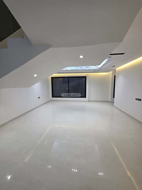 5 bedroom floor in Taibah 4