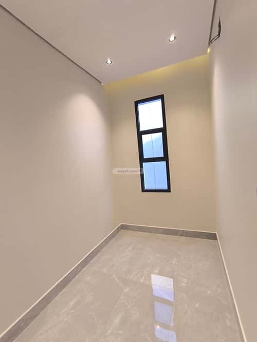 5 bedroom villa in Al Bayan 9