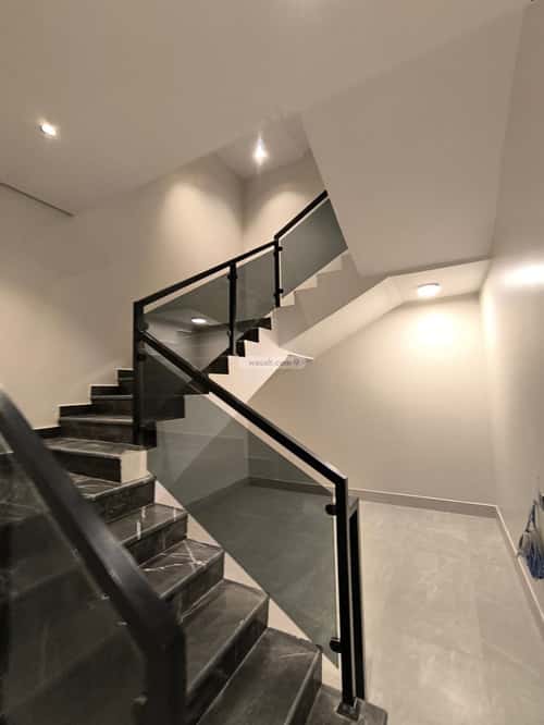 5 bedroom villa in Al Bayan 18