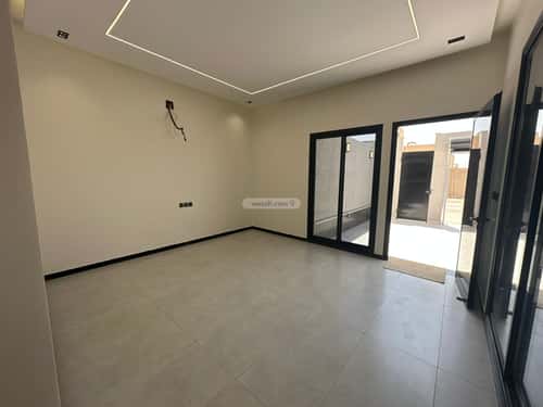 4 bedroom floor in Al Janadriyah 2