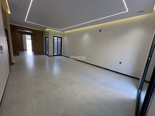 4 bedroom floor in Al Janadriyah 3