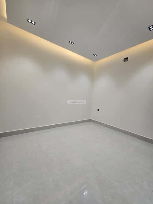 4 bedroom floor in Al Maizilah 7