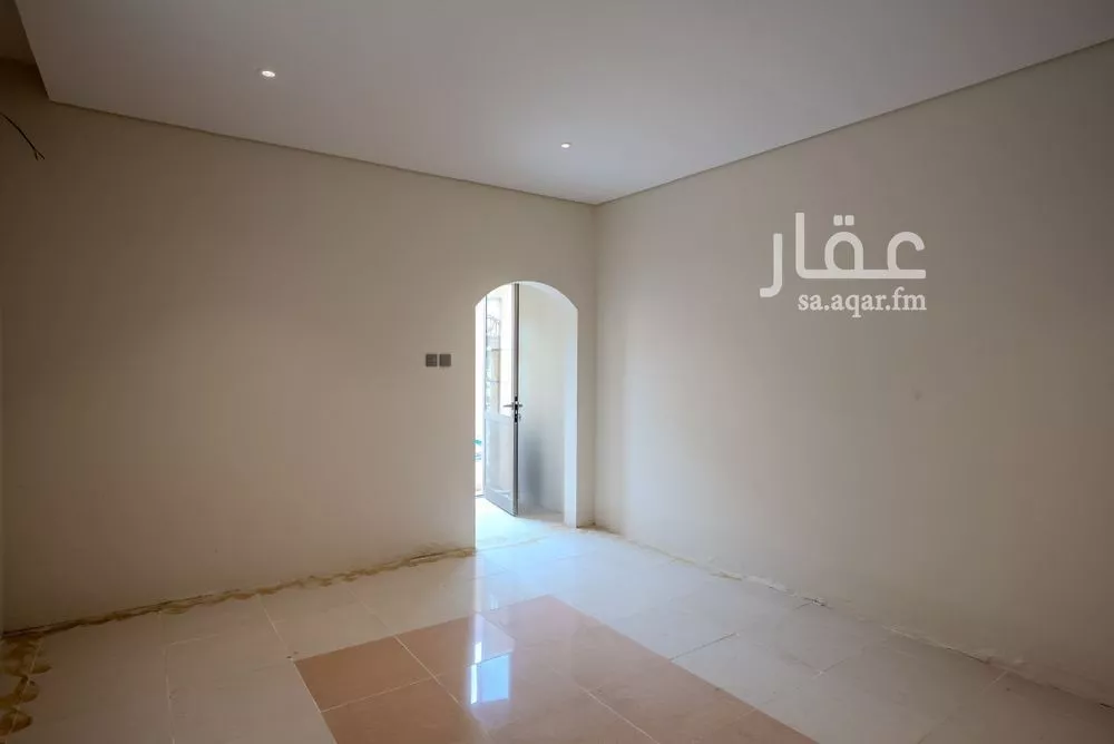 4 bedroom apartment in An Nawras, Eastern Province 7