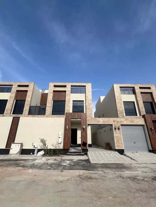 5 bedroom villa in Al Rimal 1