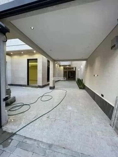 6 bedroom villa in Al Mahdiyyah 2