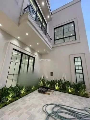 5 bedroom villa in Al Mahdiyyah 3