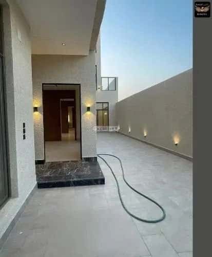 6 bedroom villa in Al Mahdiyyah 2