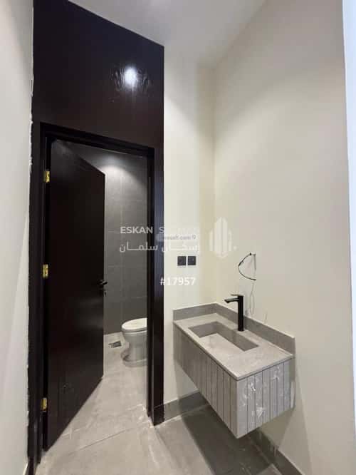 5 bedroom villa in Badr 11