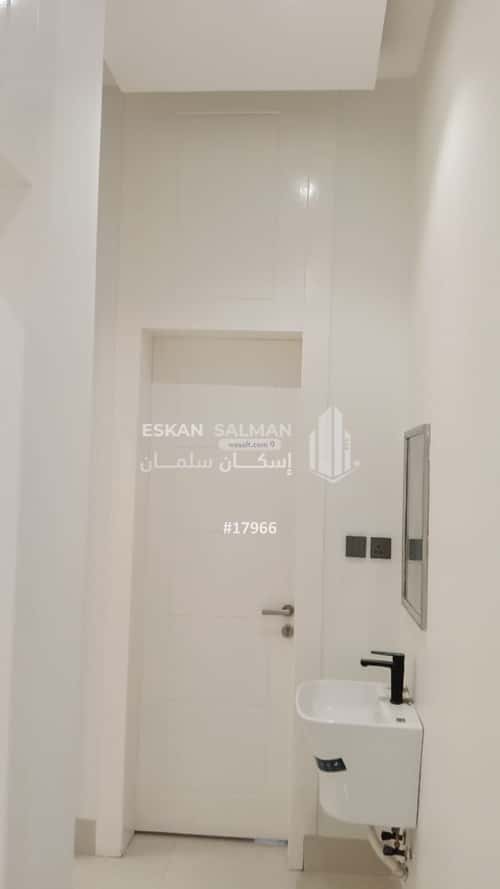 6 bedroom villa in Al Janadriyah 6