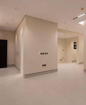 4 bedroom apartment in King Fahd, Riyadh 3