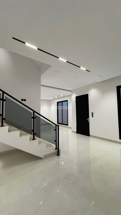 5 bedroom villa in Al Mahdiyyah 4