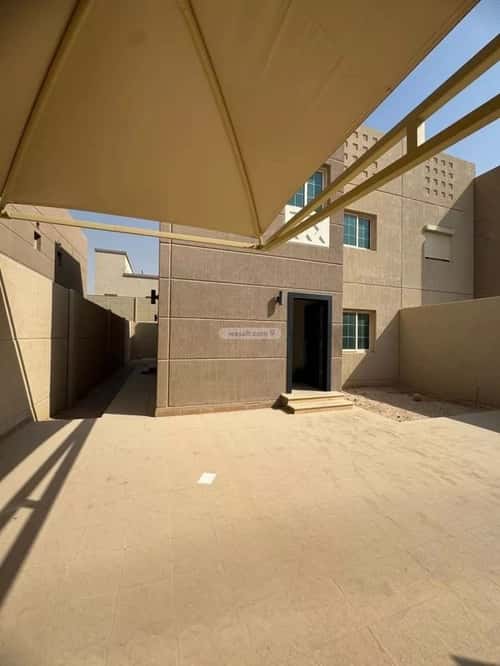 8 bedroom villa in Riyadh 3