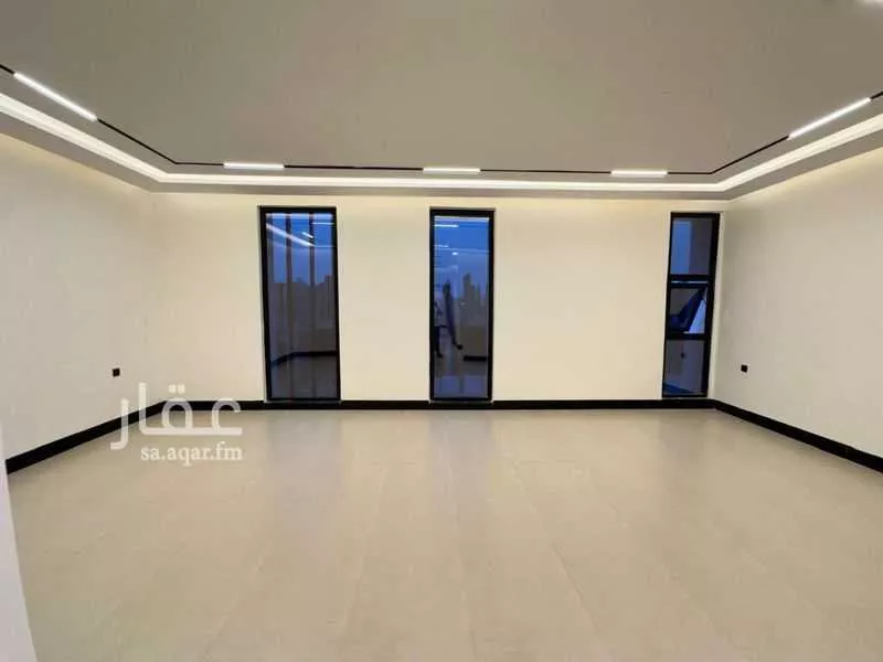 7 bedroom villa in Al Rimal 13