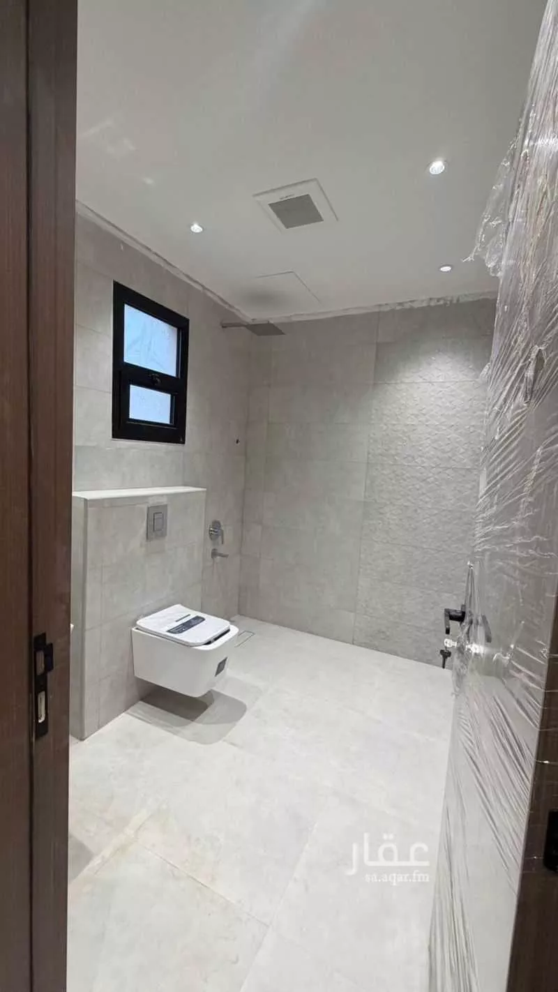5 bedroom villa in Dhahrat Laban 17