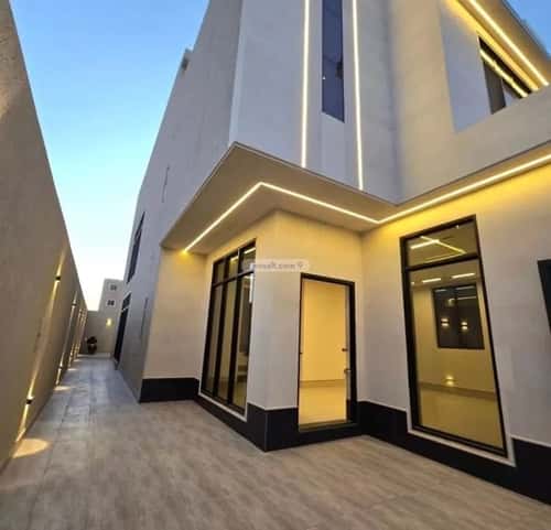 4 bedroom villa in Al Aridh 5