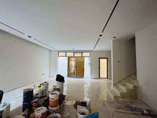 4 bedroom villa in Al Aridh 13