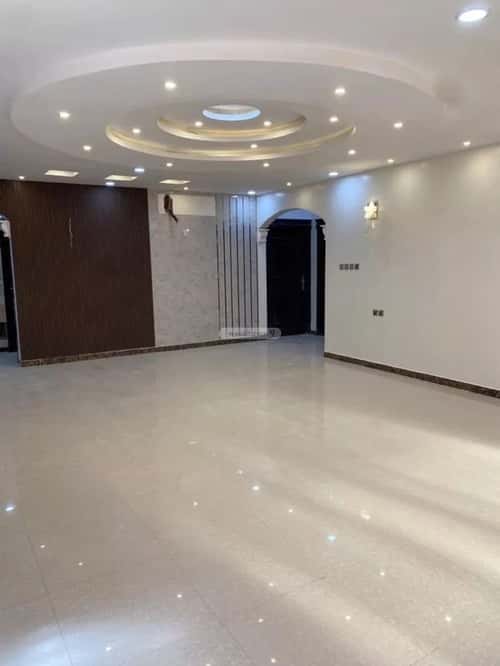 فيلا 8 غرف في العوالي 4