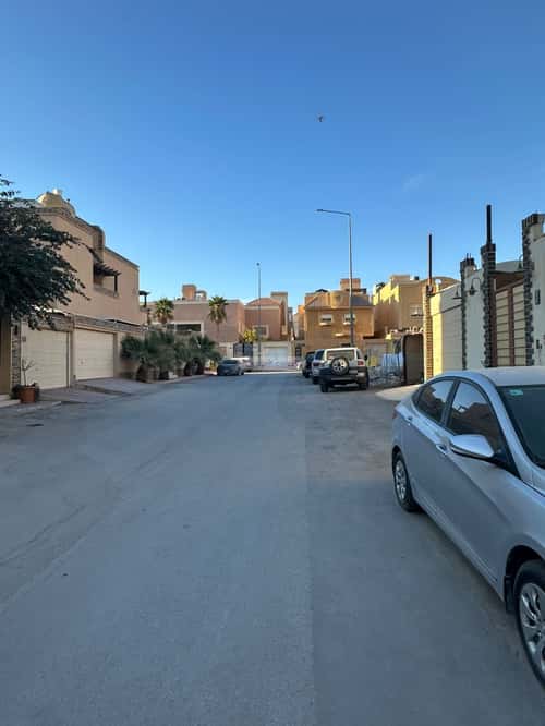 6 bedroom villa in Al Yasmin 8