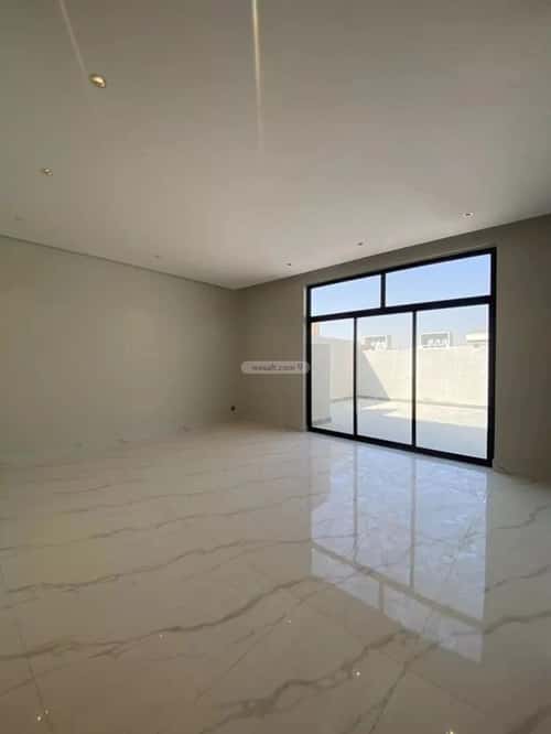 5 bedroom villa in Al Maizilah 2