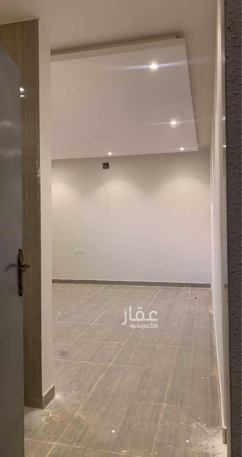 3 bedroom floor in Dahiat Namar 7