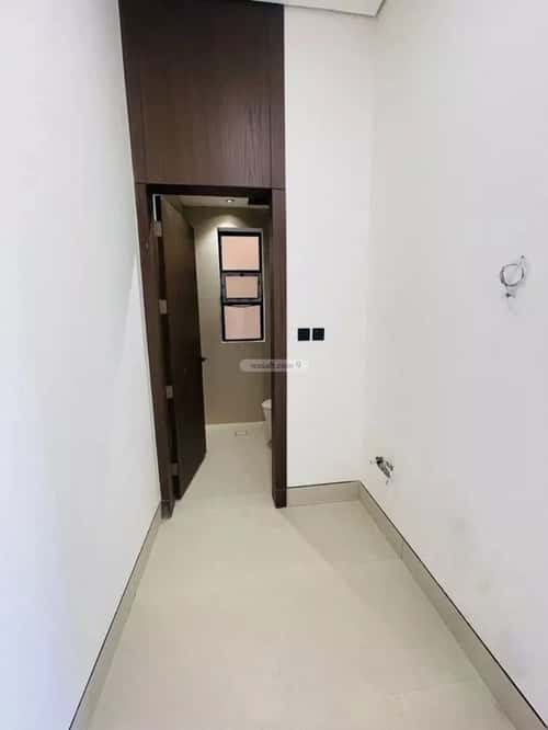 5 bedroom villa in Al Yarmouk 11