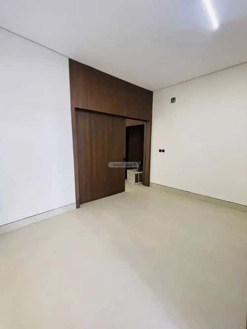 5 bedroom villa in Al Yarmouk 9