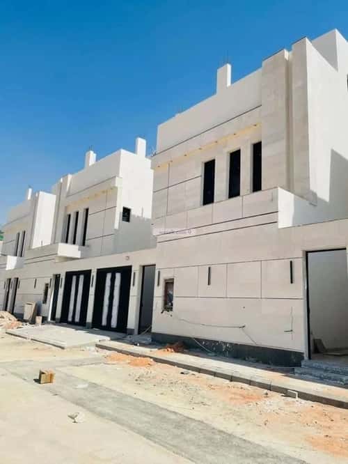 3 bedroom villa in Al Maizilah 4