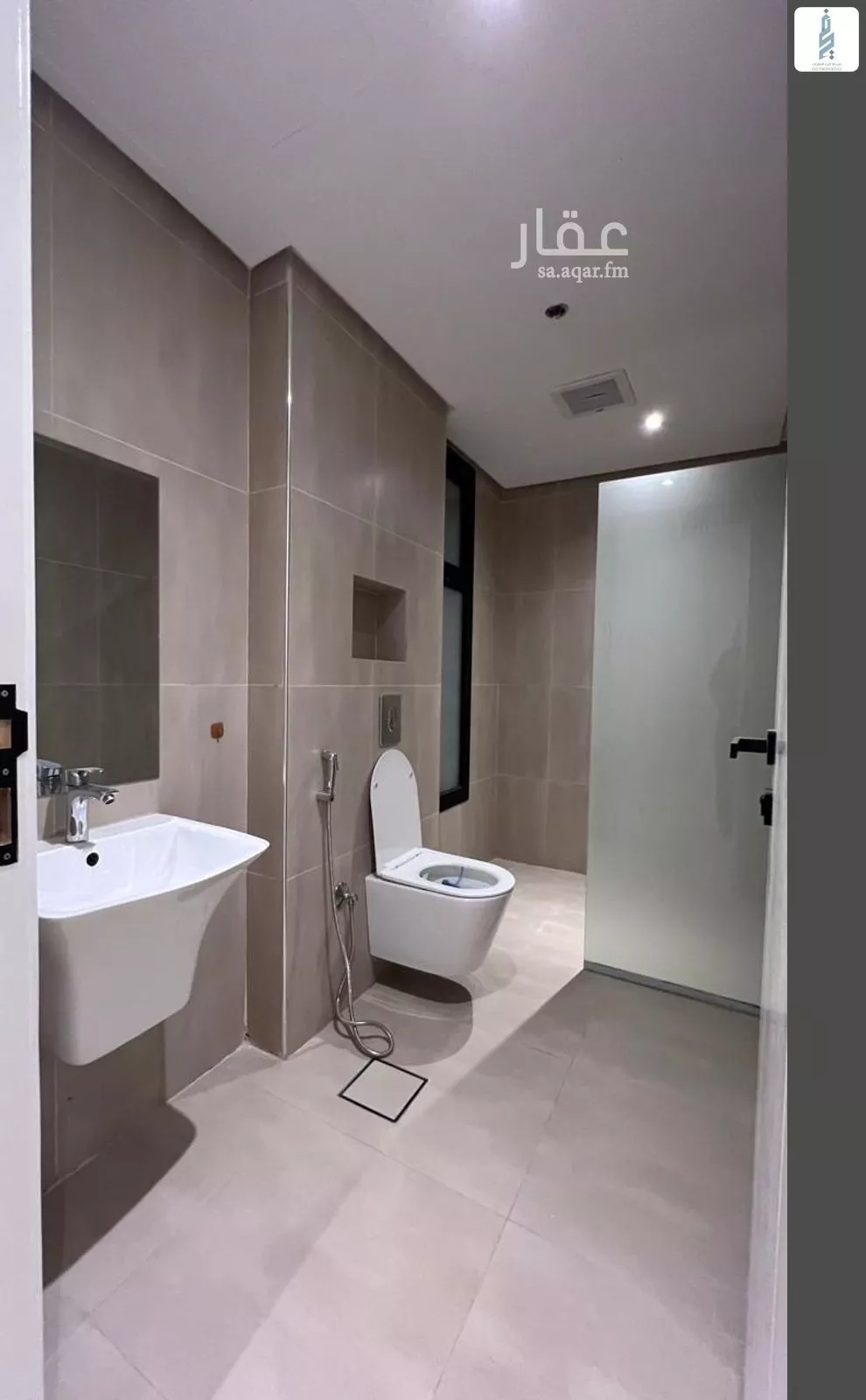3 bedroom apartment in Al Malqa 11