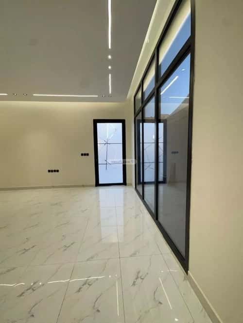 4 bedroom floor in Al Munsiyah 1