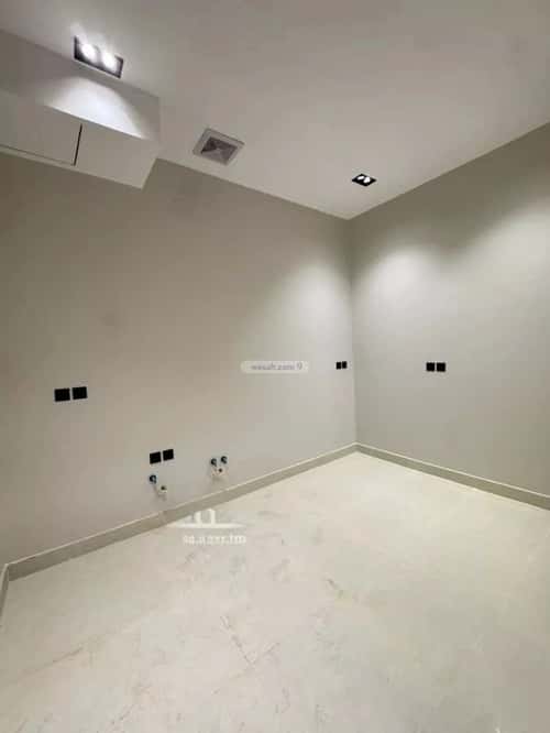 3 bedroom apartment in Al Yarmouk 8