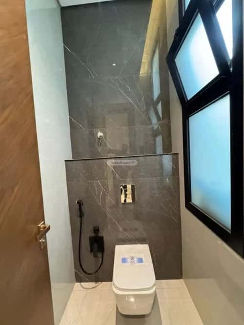 5 bedroom villa in Al Munsiyah 5