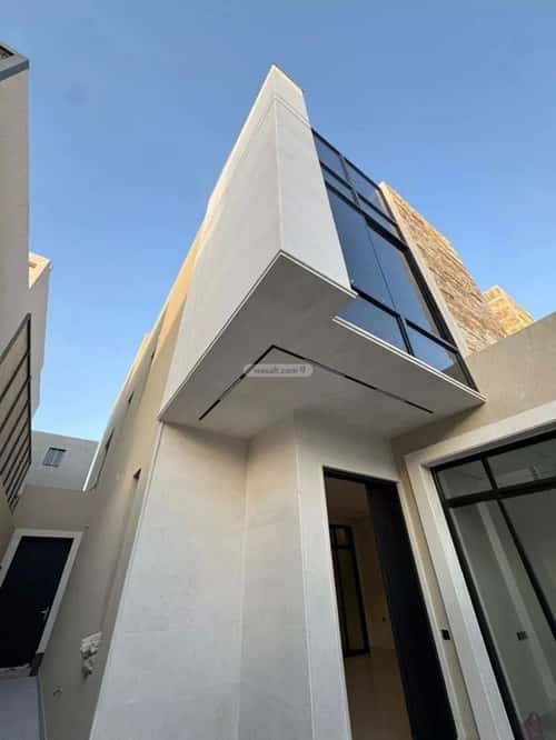 5 bedroom villa in Al Munsiyah 9