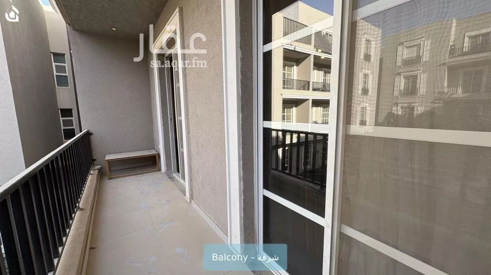 4 bedroom apartment in Hittin, Riyadh 8