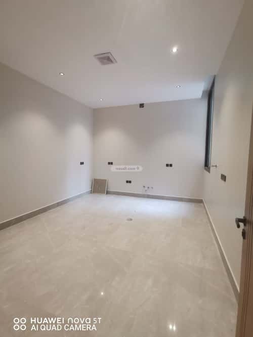 5 bedroom villa in Al Bayan 1