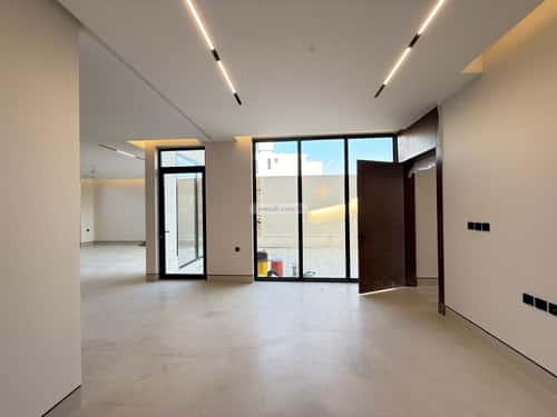 6 bedroom villa in Al Mahdiyyah 3