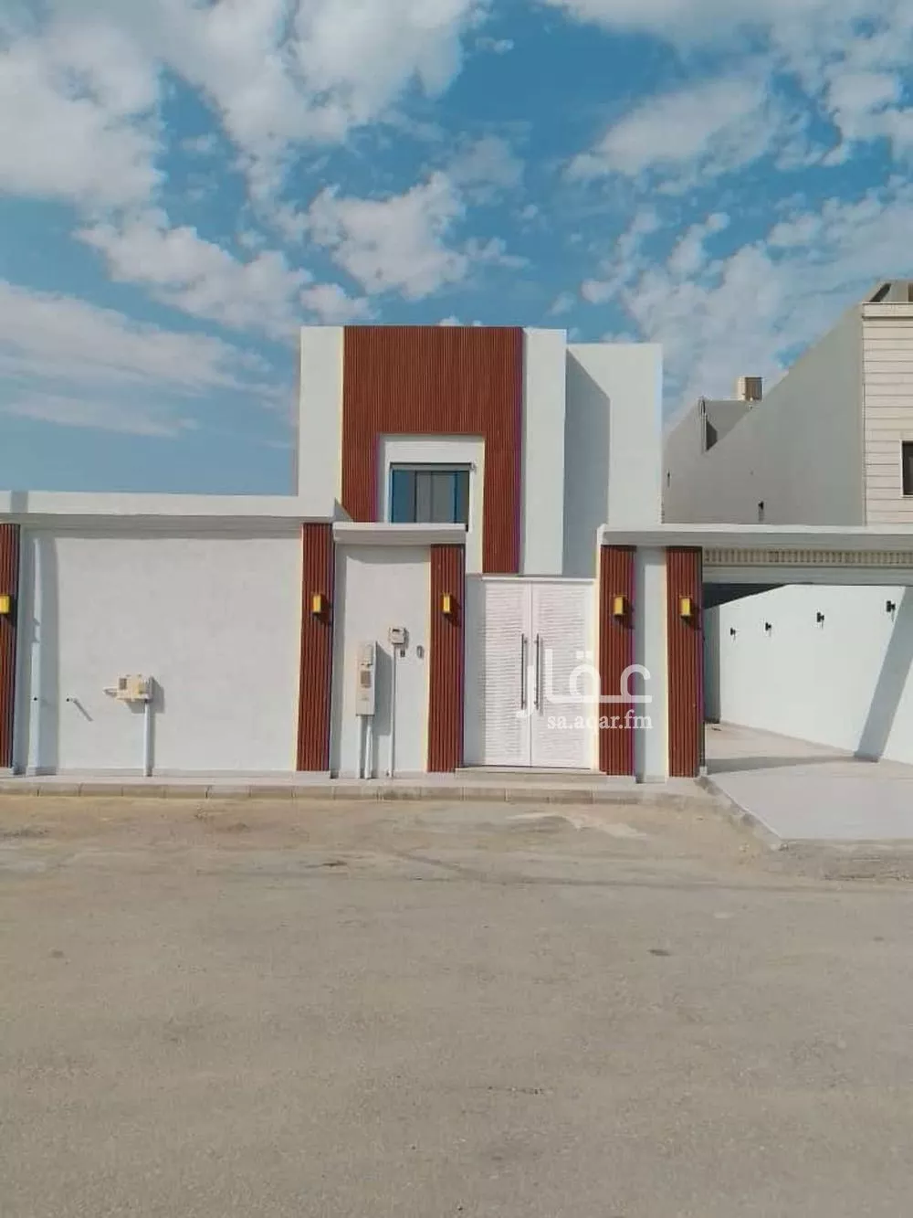 فيلا 8 غرف في الامواج