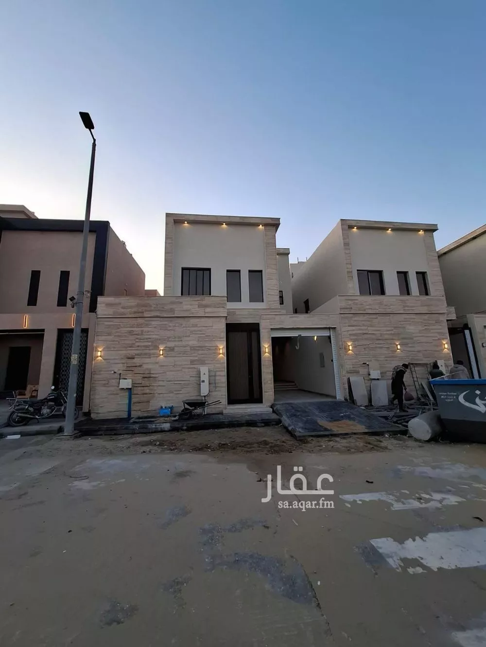 فيلا 7 غرف في الامواج