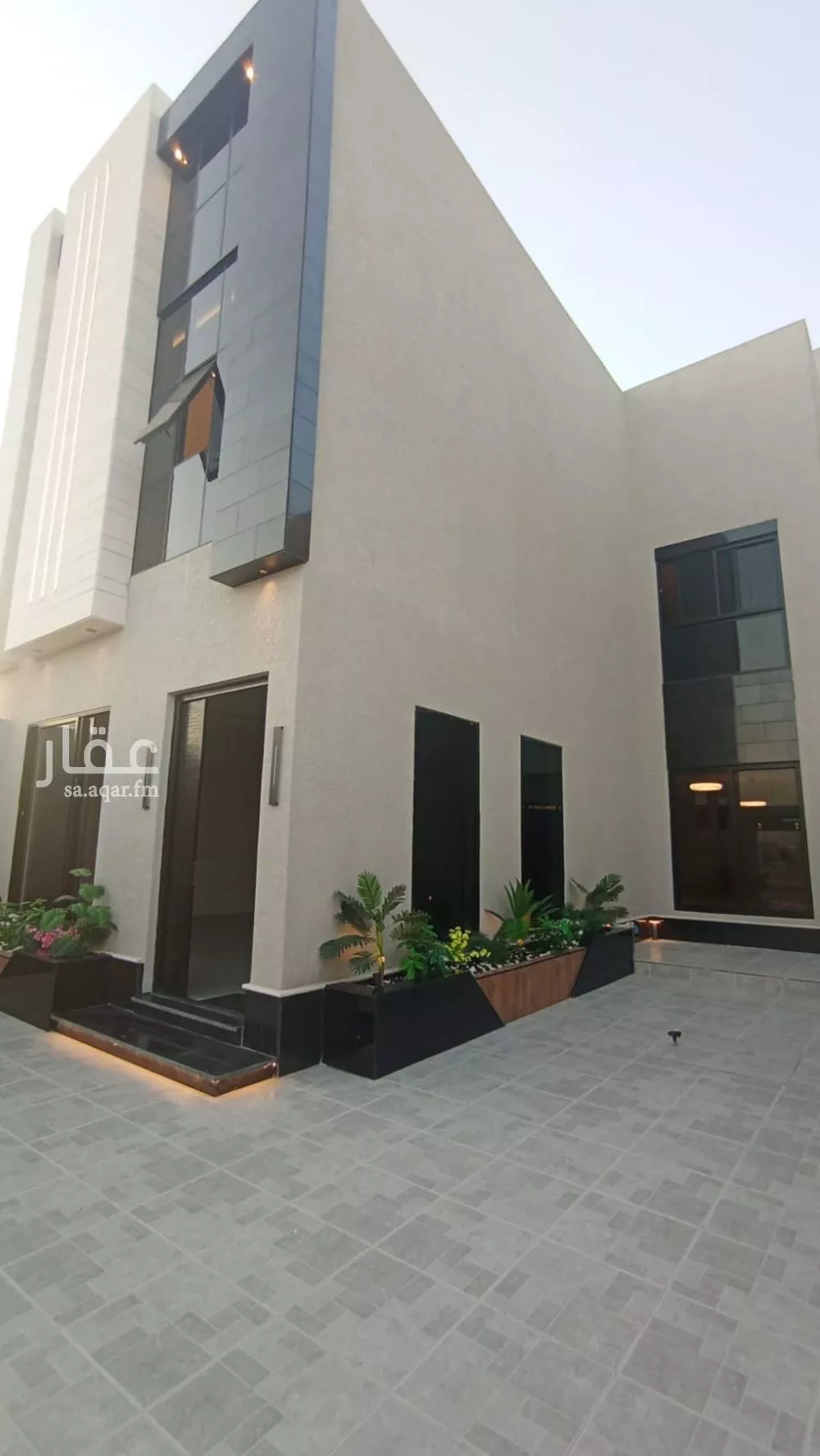 فيلا 9 غرف في الصواري 4