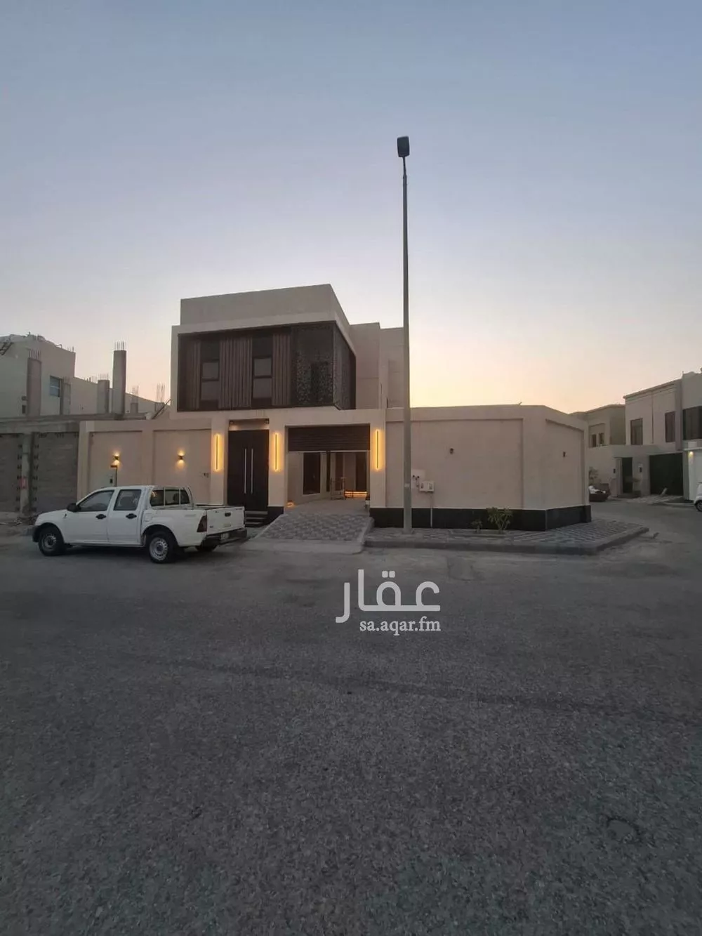 فيلا 9 غرف في البحيرة