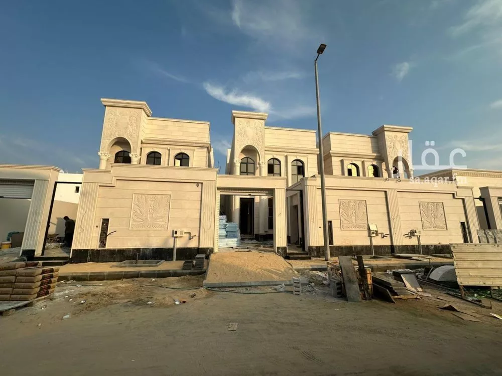 فيلا 8 غرف في الصواري