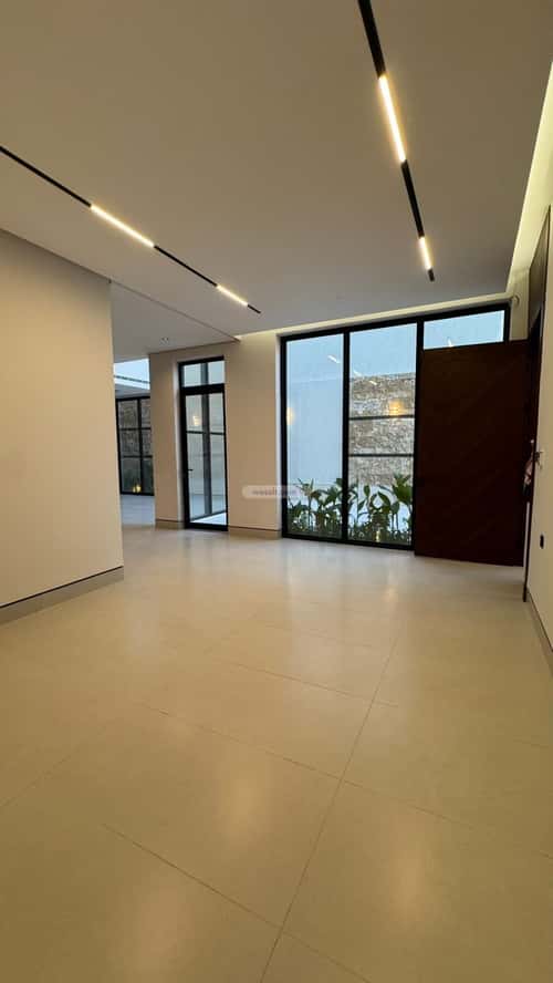 6 bedroom villa in Al Mahdiyyah 2