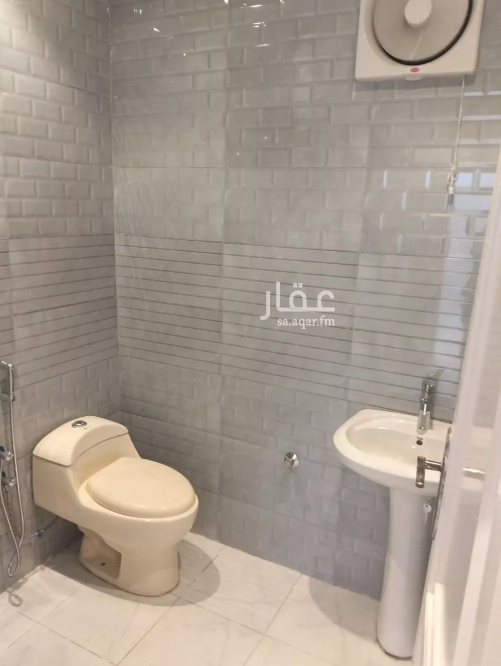 2 bedroom apartment in Al Rawdah 4