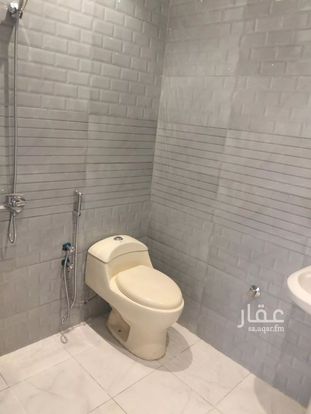 2 bedroom apartment in Al Rawdah 5