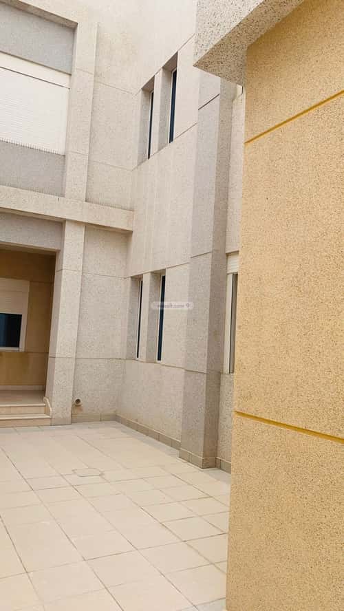 6 bedroom villa in Al Uyun 2