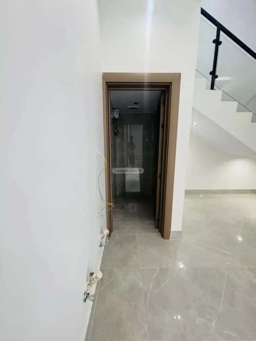 فيلا 6 غرف في البيان 3