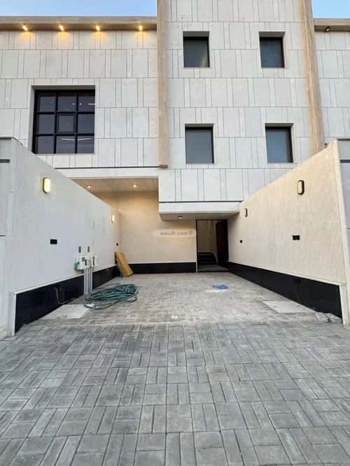 دور 4 غرف في المونسية 1