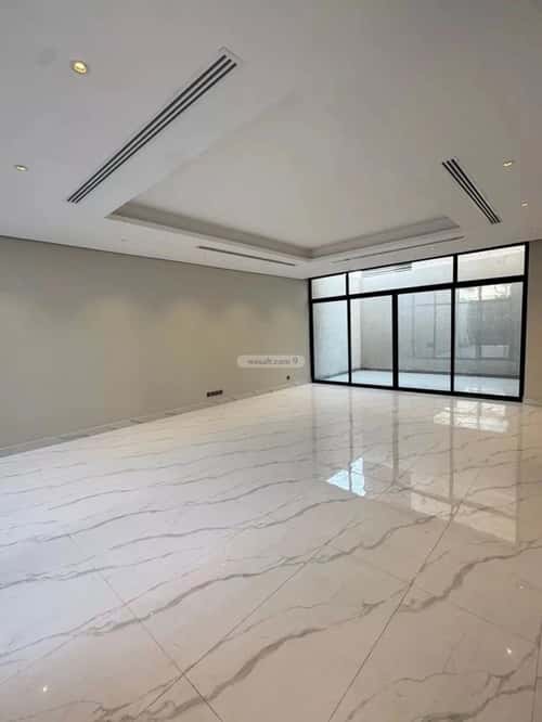 5 bedroom villa in Al Maizilah 5